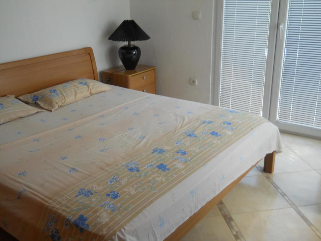 Apartments Ognjenovic Risan Habitación foto